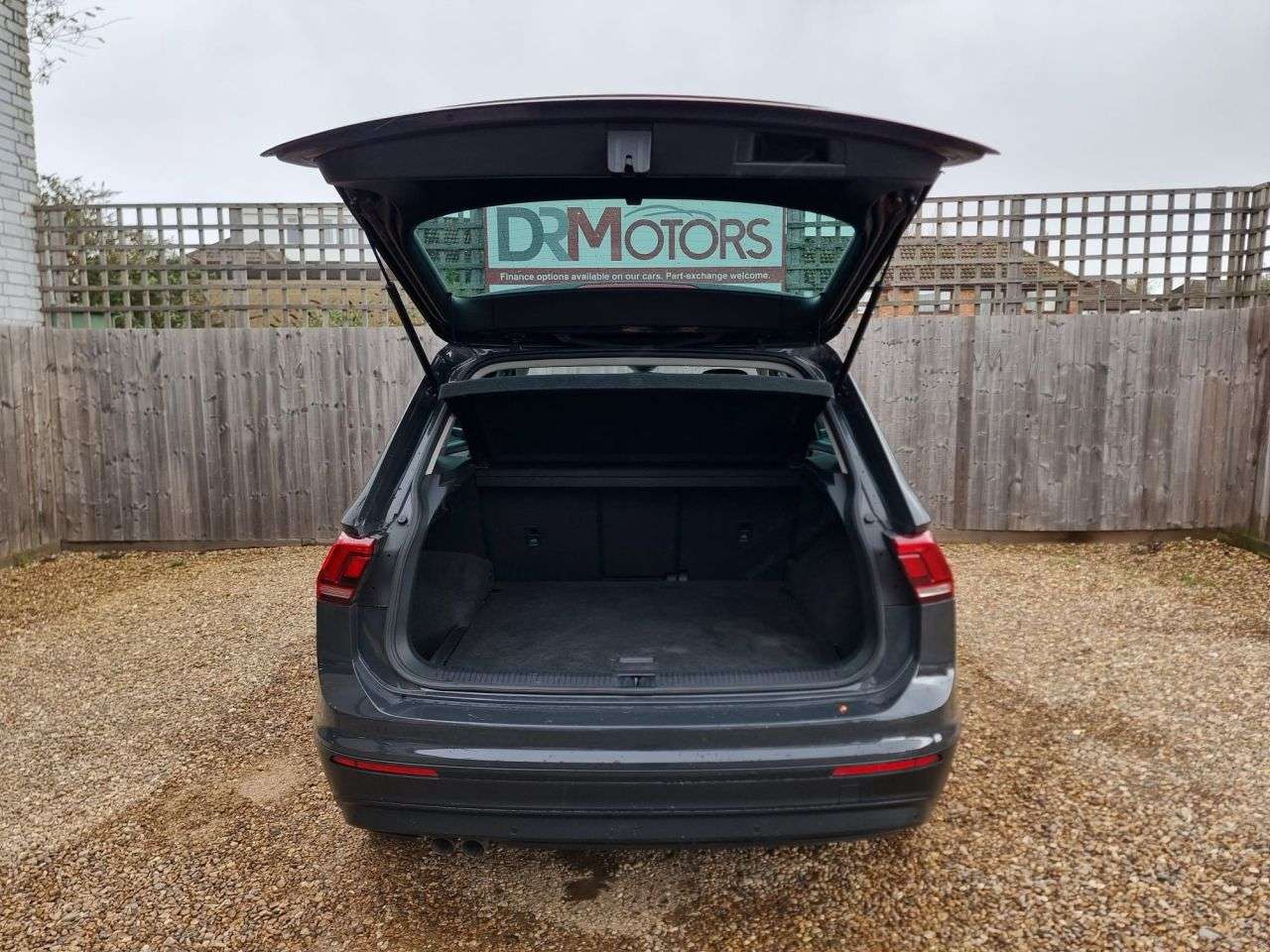 2017 VOLKSWAGEN TIGUAN 2017 VOLKSWAGEN TIGUAN