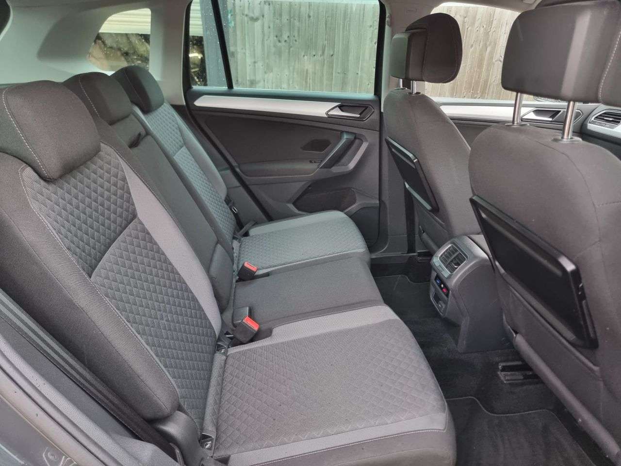 2017 VOLKSWAGEN TIGUAN 2017 VOLKSWAGEN TIGUAN