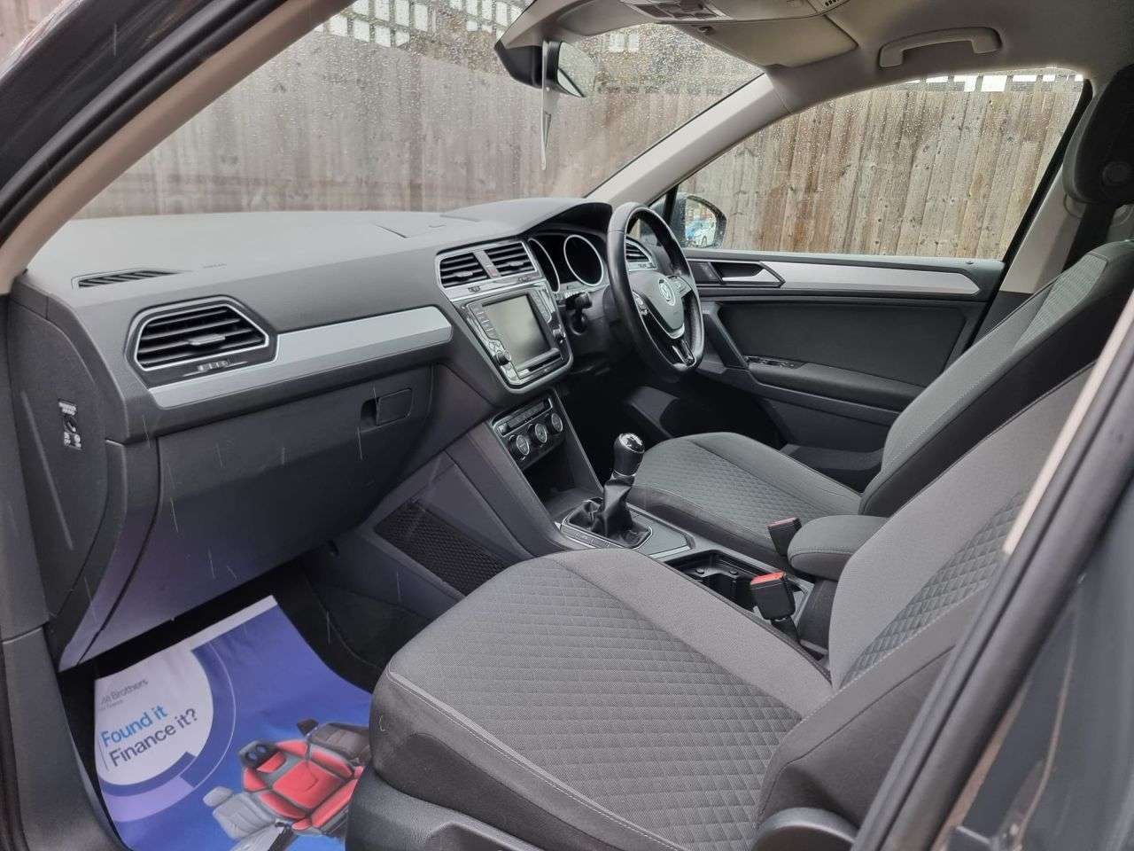 2017 VOLKSWAGEN TIGUAN 2017 VOLKSWAGEN TIGUAN