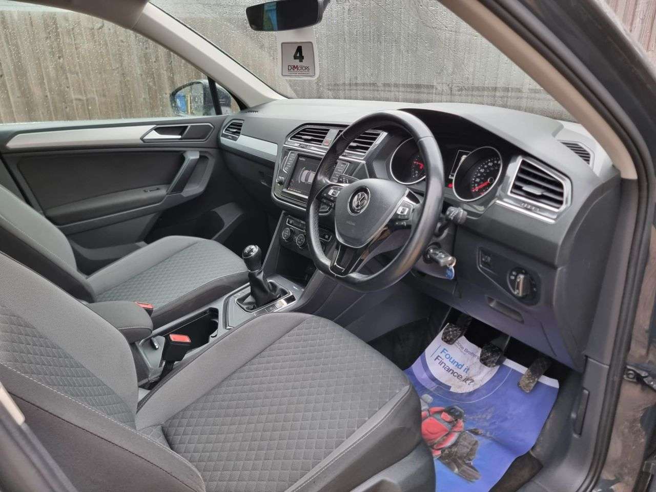 2017 VOLKSWAGEN TIGUAN 2017 VOLKSWAGEN TIGUAN