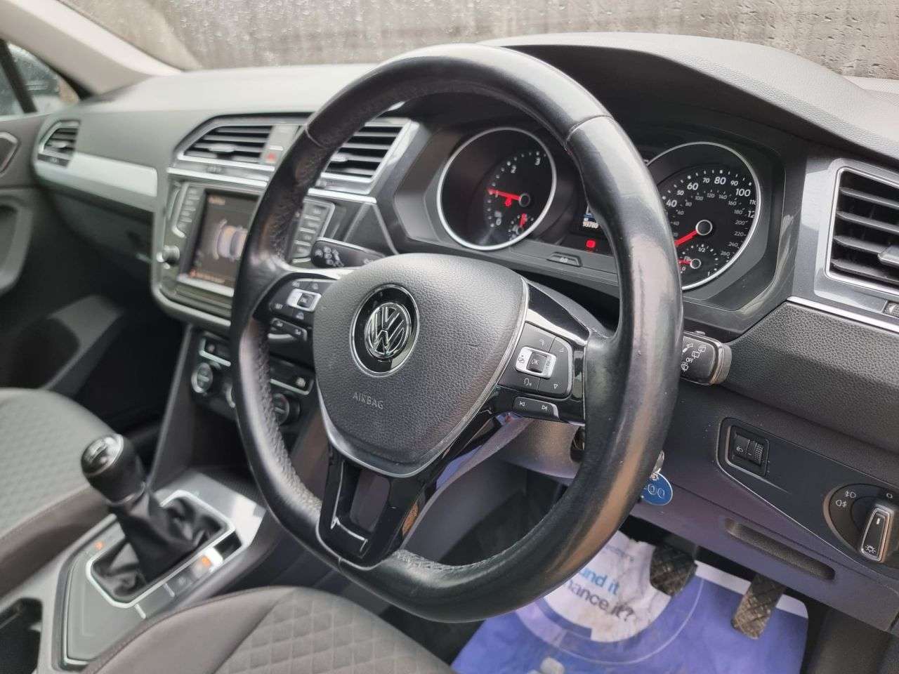 2017 VOLKSWAGEN TIGUAN 2017 VOLKSWAGEN TIGUAN