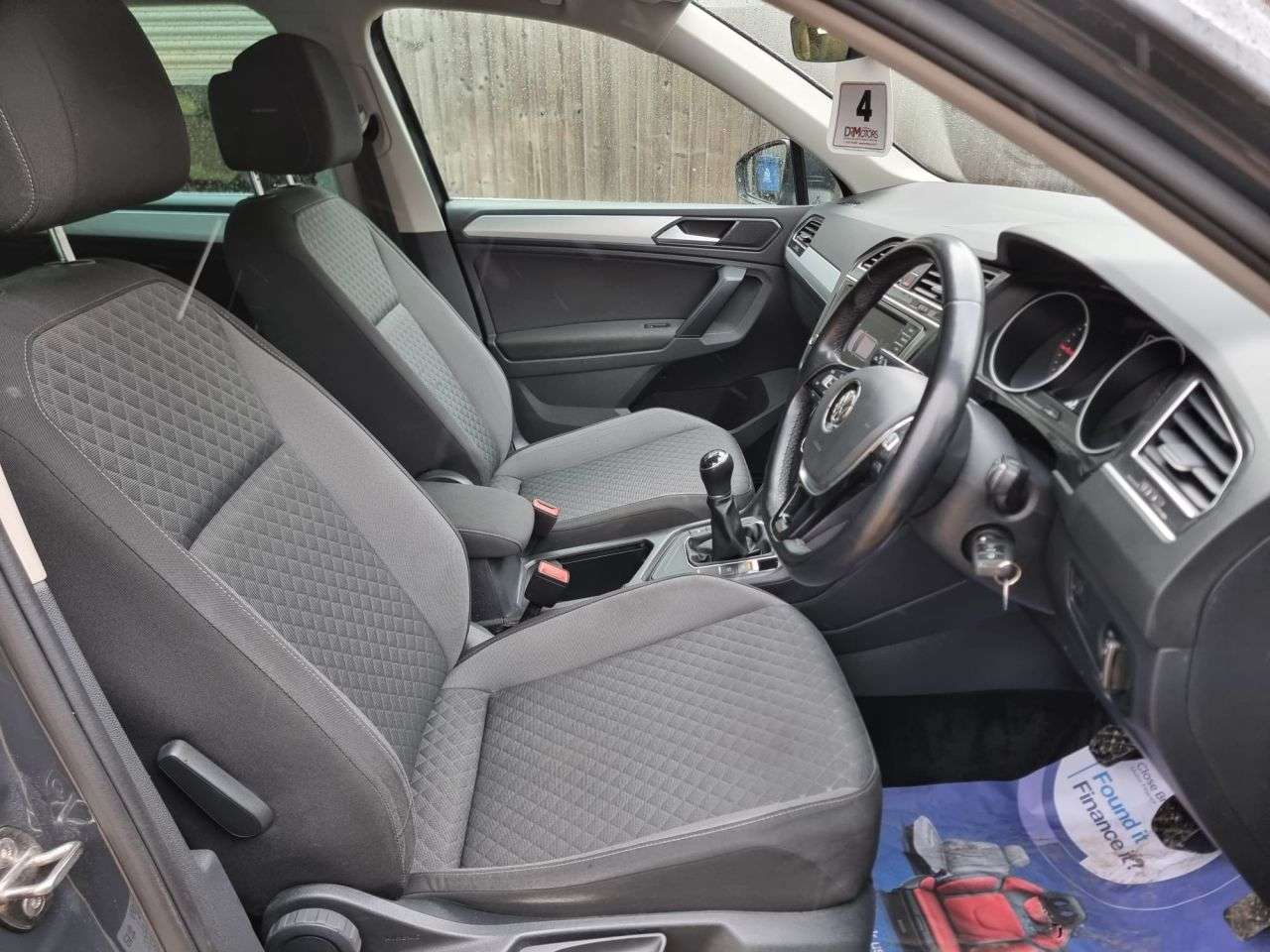 2017 VOLKSWAGEN TIGUAN 2017 VOLKSWAGEN TIGUAN