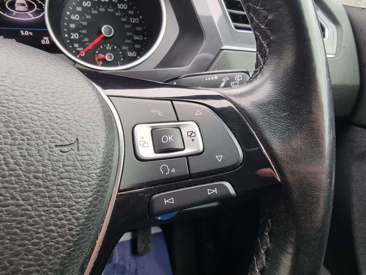 2017 VOLKSWAGEN TIGUAN 2017 VOLKSWAGEN TIGUAN