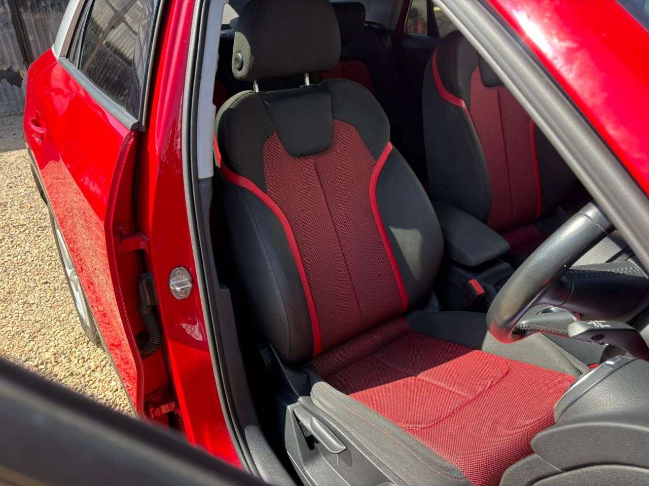 2017 AUDI Q2 2017 AUDI Q2