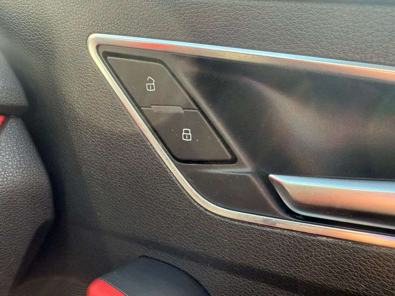 2017 AUDI Q2 2017 AUDI Q2