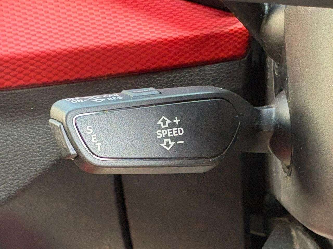 2017 AUDI Q2 2017 AUDI Q2