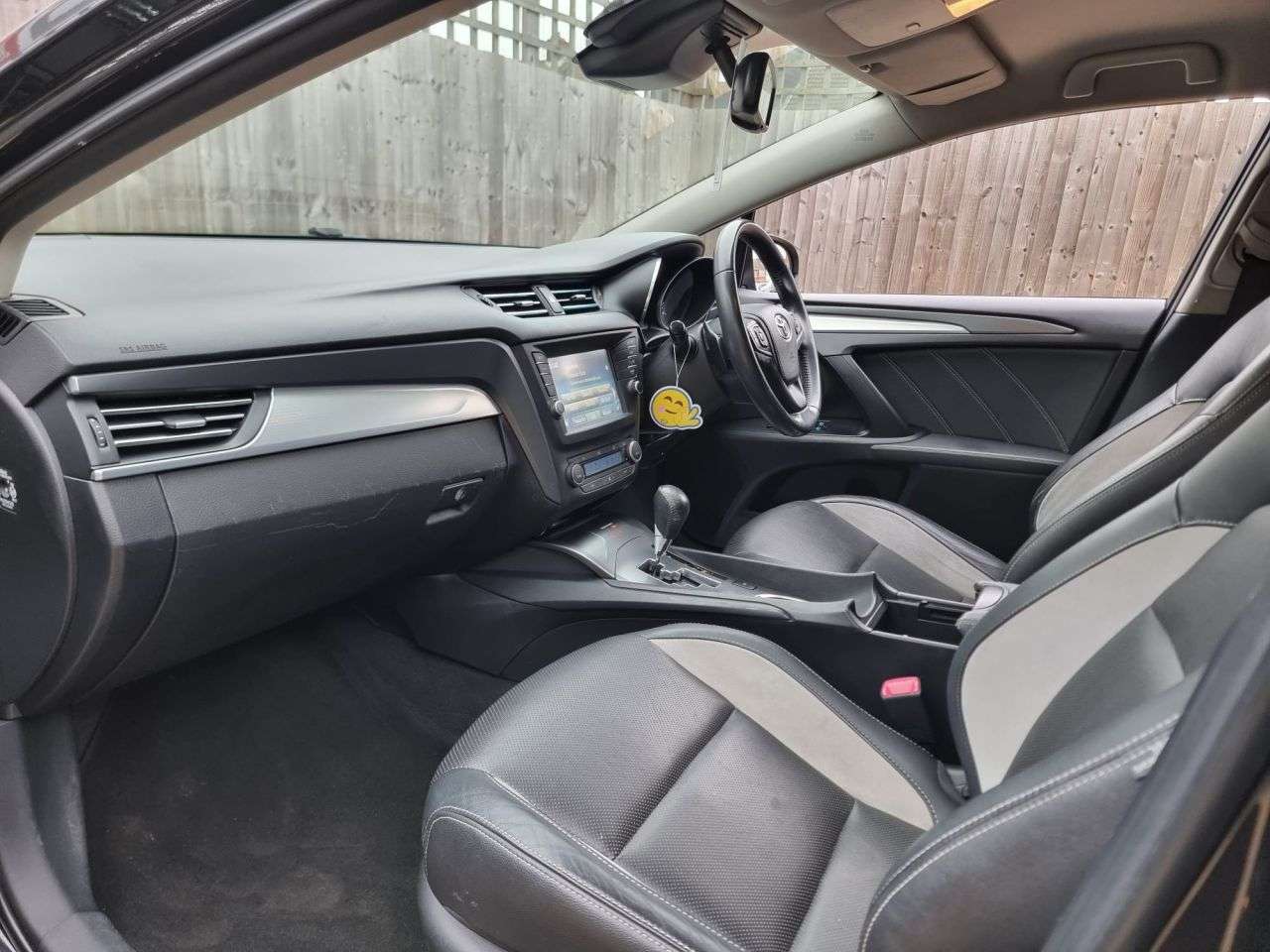 2017 TOYOTA AVENSIS 2017 TOYOTA AVENSIS