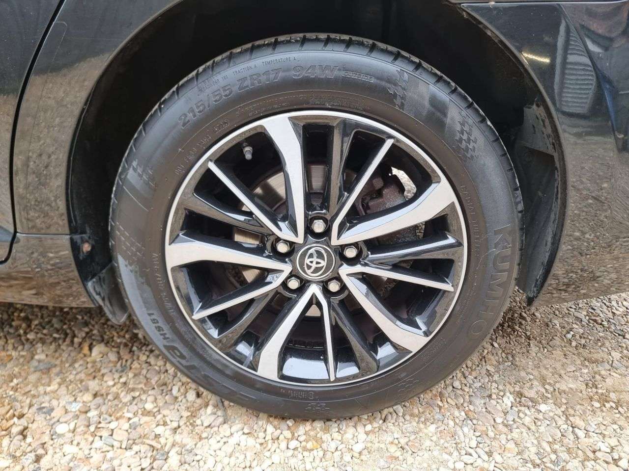 2017 TOYOTA AVENSIS 2017 TOYOTA AVENSIS