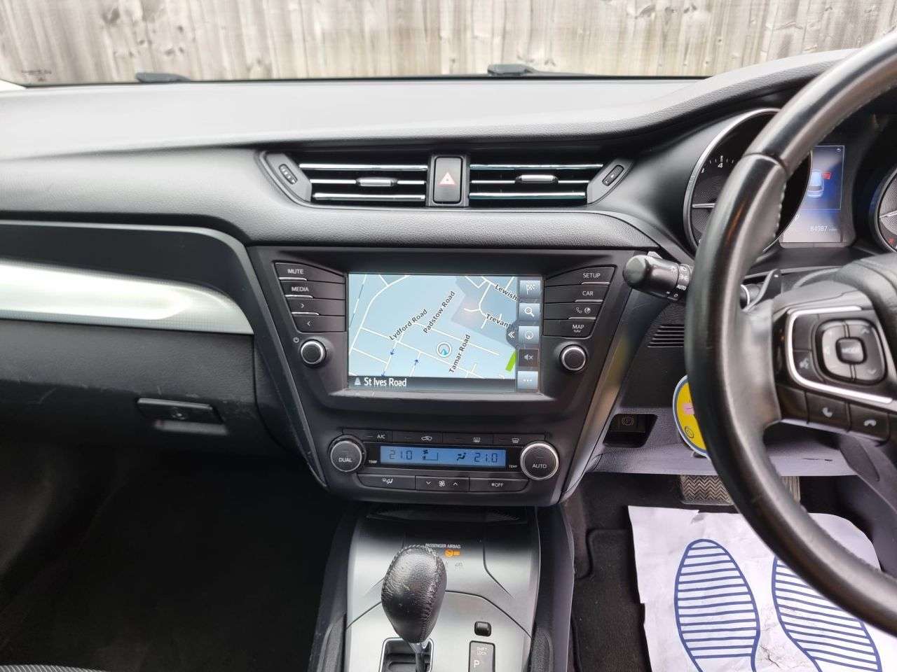 2017 TOYOTA AVENSIS 2017 TOYOTA AVENSIS