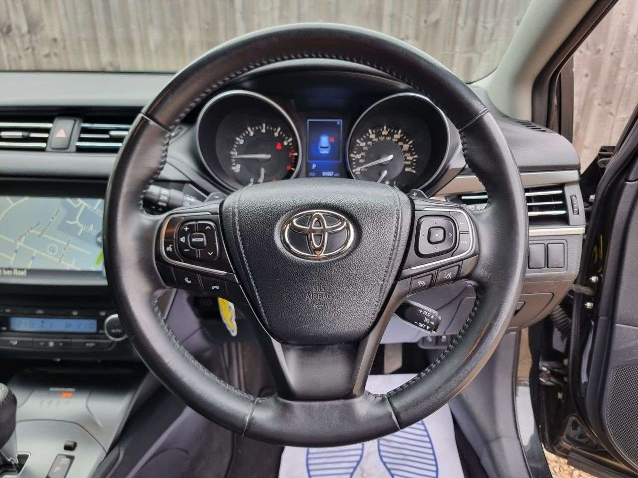 2017 TOYOTA AVENSIS 2017 TOYOTA AVENSIS