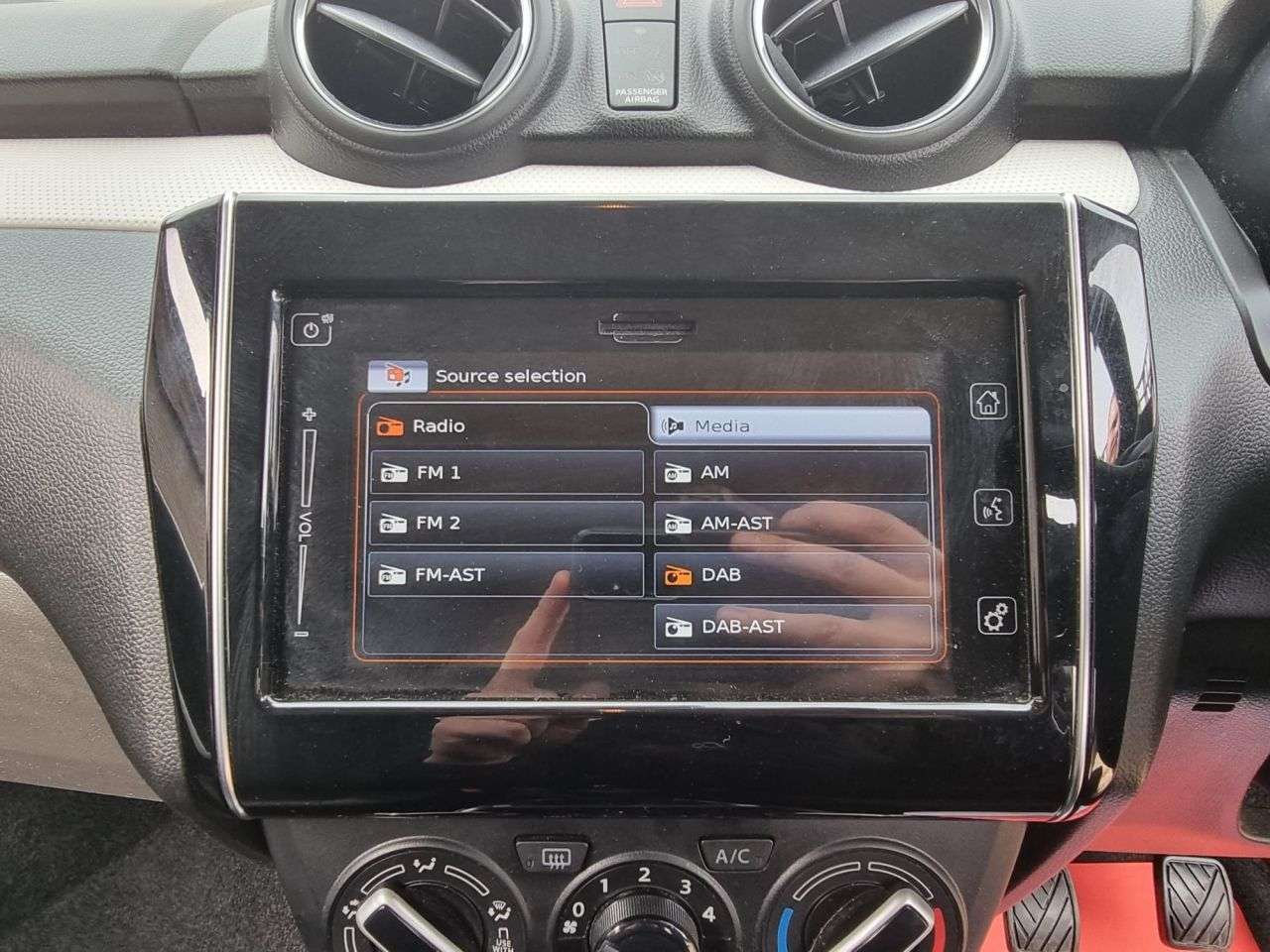2019 SUZUKI SWIFT 2019 SUZUKI SWIFT