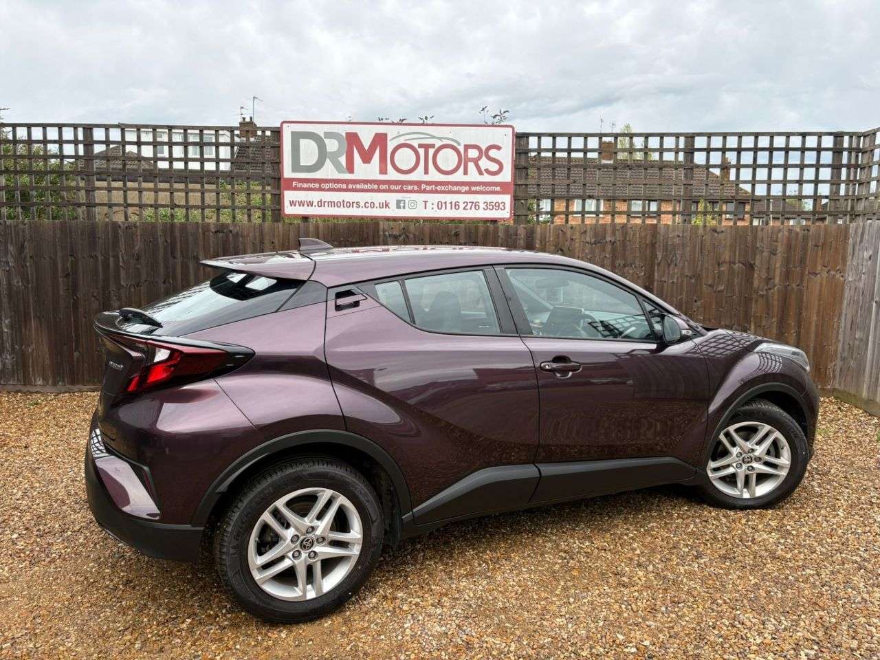 2023 TOYOTA C-HR 2023 TOYOTA C-HR