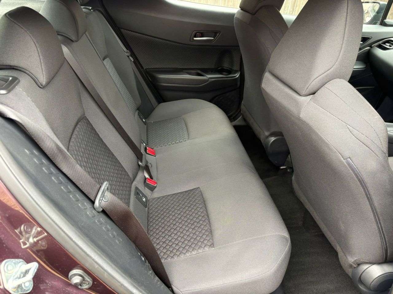 2023 TOYOTA C-HR 2023 TOYOTA C-HR