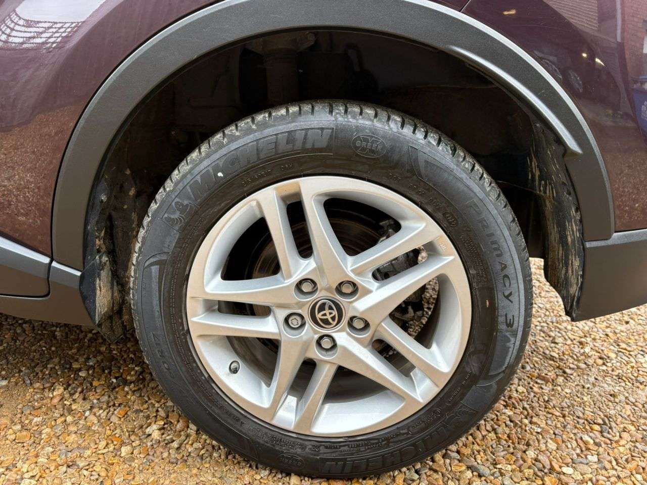 2023 TOYOTA C-HR 2023 TOYOTA C-HR