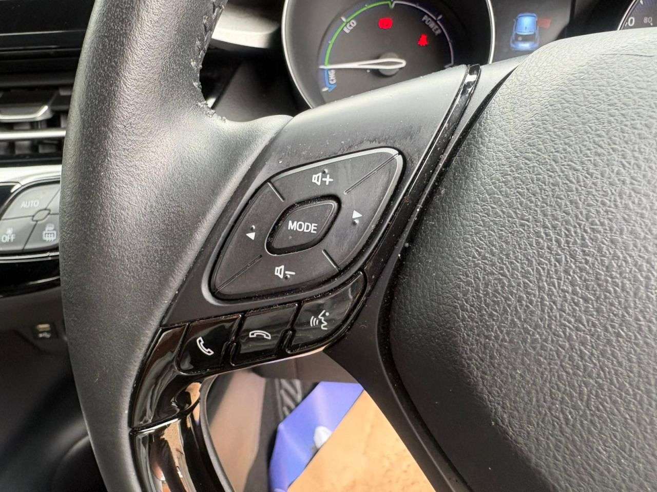 2023 TOYOTA C-HR 2023 TOYOTA C-HR