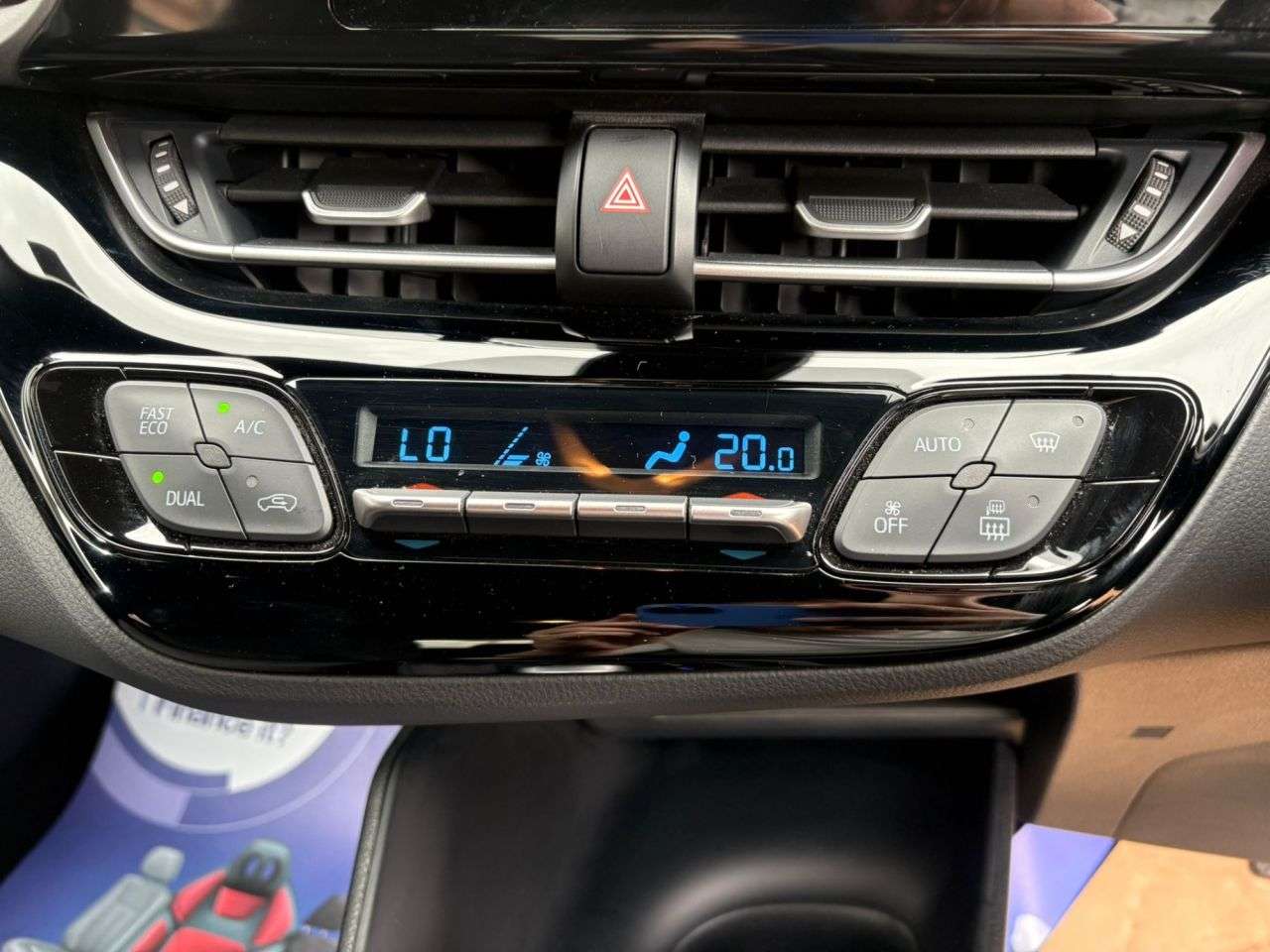 2023 TOYOTA C-HR 2023 TOYOTA C-HR