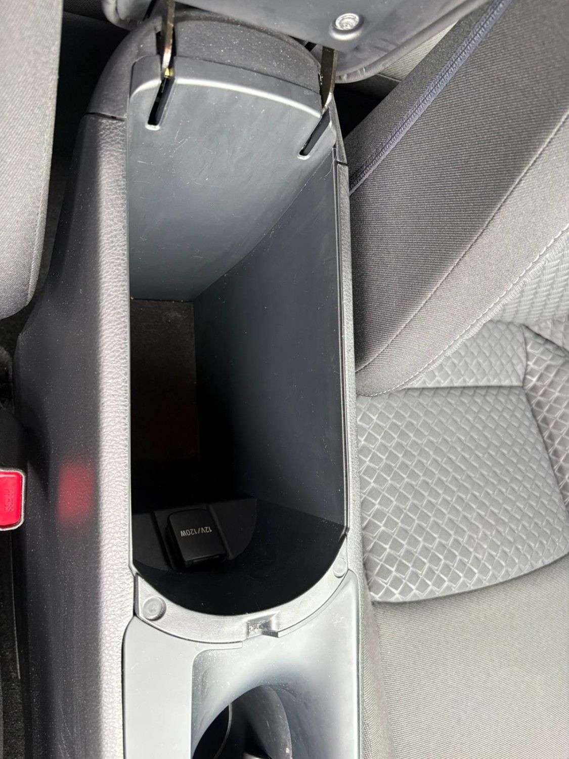 2023 TOYOTA C-HR 2023 TOYOTA C-HR