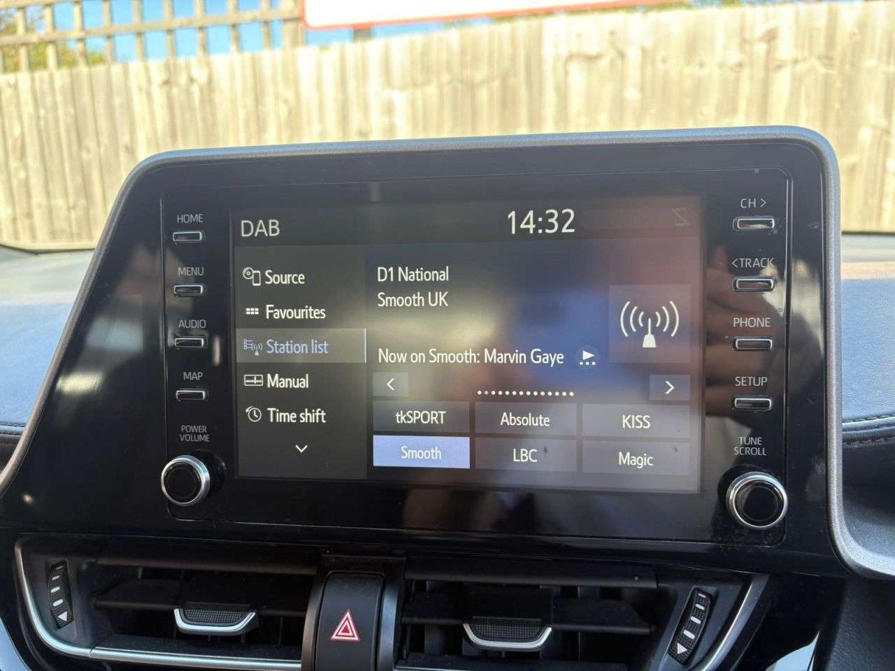 2023 TOYOTA C-HR 2023 TOYOTA C-HR