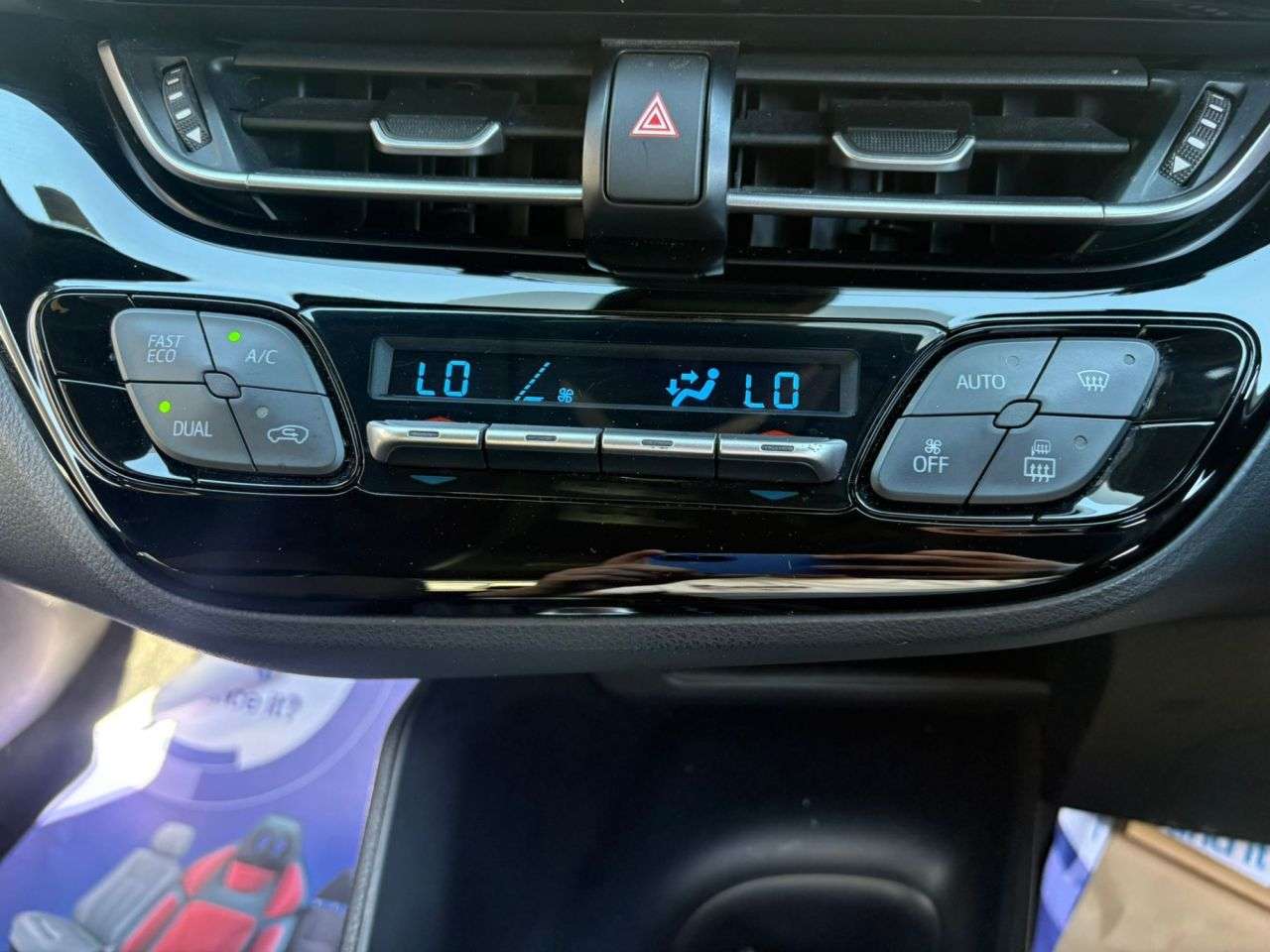 2023 TOYOTA C-HR 2023 TOYOTA C-HR