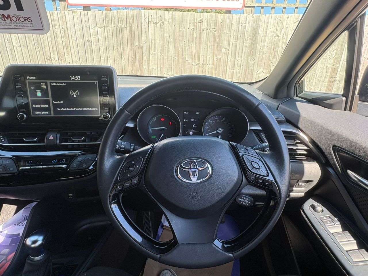 A 2023 TOYOTA C-HR 1.8 VVT-h GPF Icon SUV 5dr Petrol Hybrid CVT Euro 6 (s/s) (122 ps) + 1 OWNE A 2023 TOYOTA C-HR 1.8 VVT-h GPF Icon SUV 5dr Petrol Hybrid CVT Euro 6 (s/s) (122 ps) + 1 OWNE