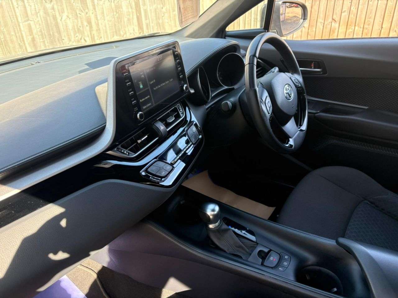 2021 TOYOTA C-HR 2021 TOYOTA C-HR