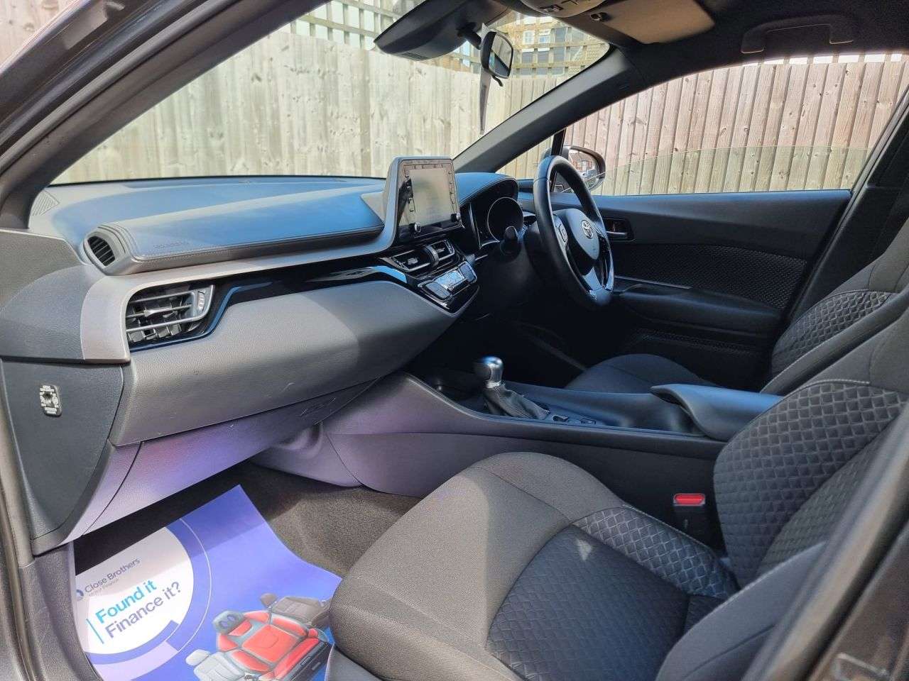 2023 TOYOTA C-HR 2023 TOYOTA C-HR