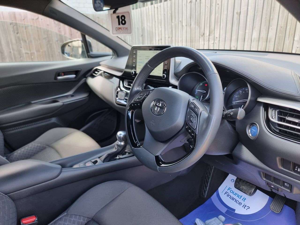 A 2023 TOYOTA C-HR 1.8 VVT-h GPF Icon SUV 5dr Petrol Hybrid CVT Euro 6 (s/s) (122 ps) R/CAMERA A 2023 TOYOTA C-HR 1.8 VVT-h GPF Icon SUV 5dr Petrol Hybrid CVT Euro 6 (s/s) (122 ps) R/CAMERA