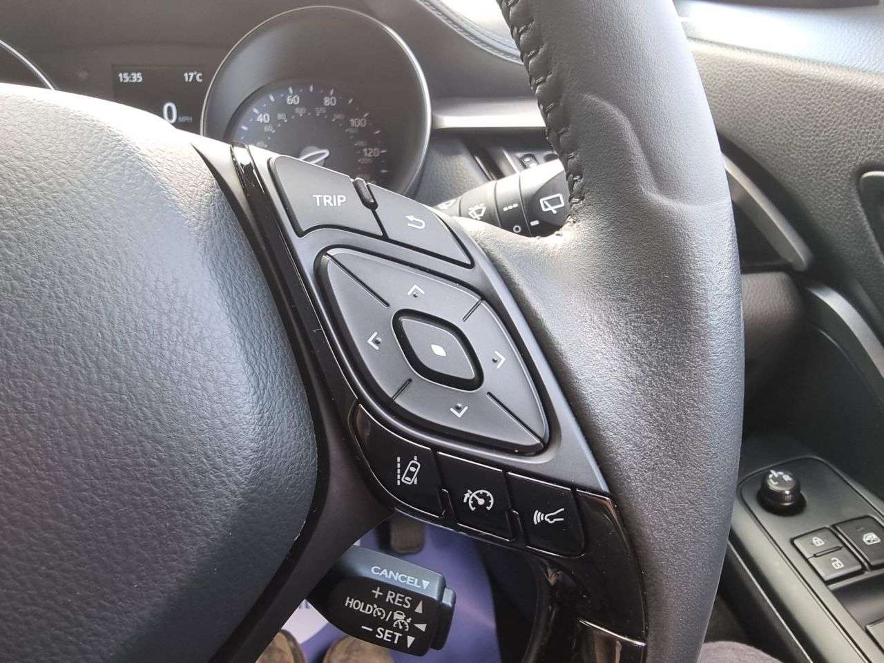 2023 TOYOTA C-HR 2023 TOYOTA C-HR