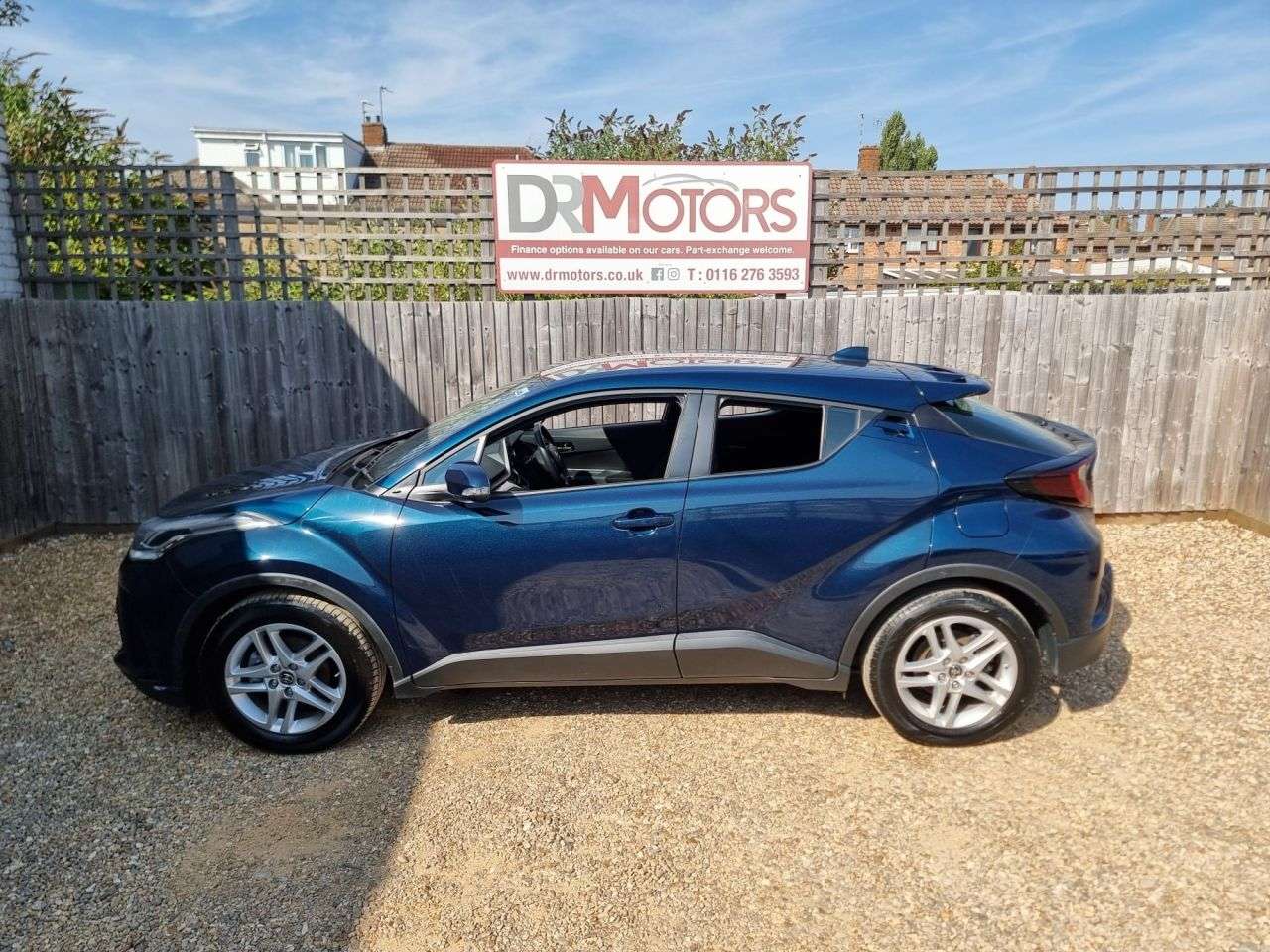 2023 TOYOTA C-HR 2023 TOYOTA C-HR