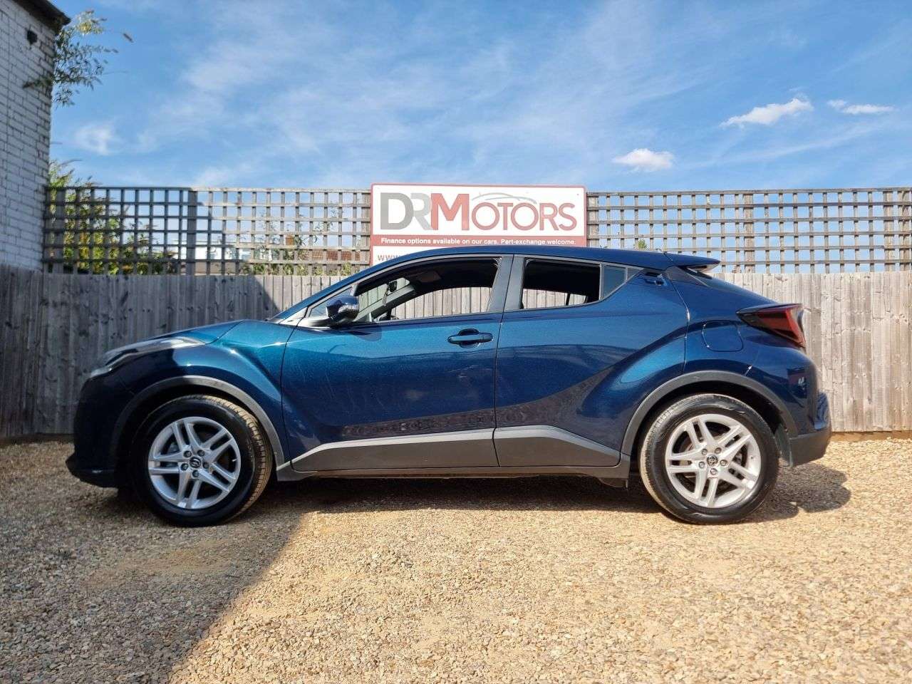 2023 TOYOTA C-HR 2023 TOYOTA C-HR