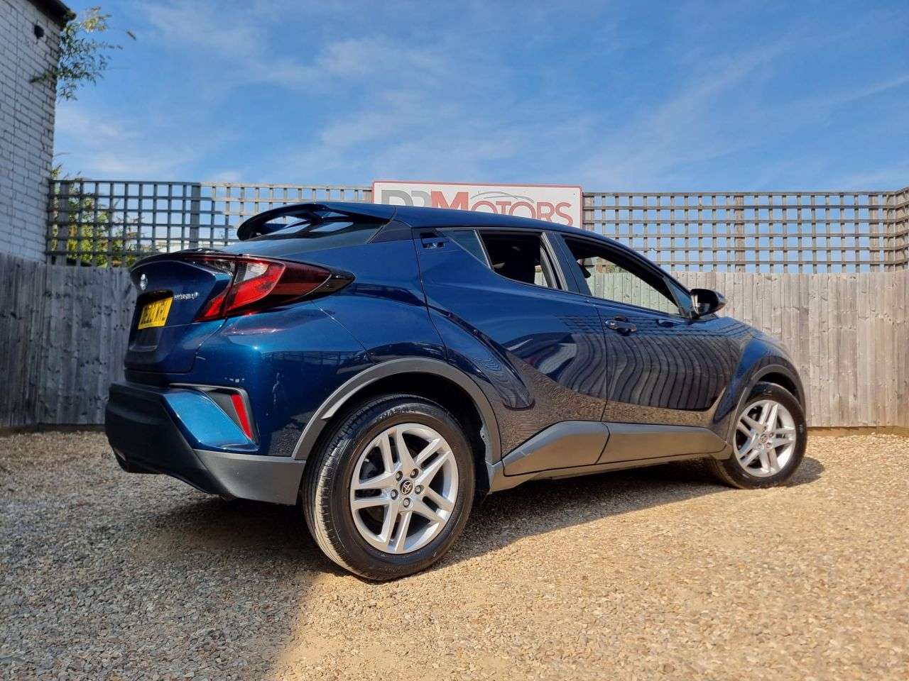 2023 TOYOTA C-HR 2023 TOYOTA C-HR