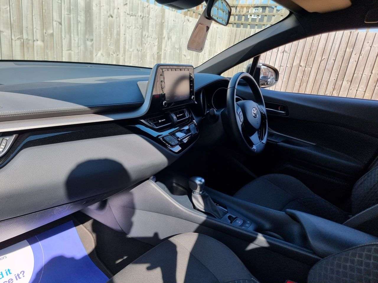 2023 TOYOTA C-HR 2023 TOYOTA C-HR