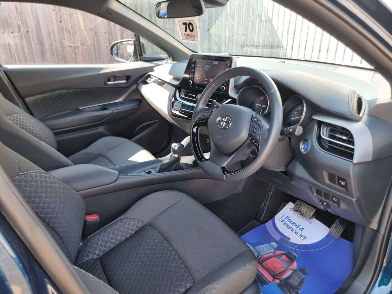 A 2023 TOYOTA C-HR 1.8 VVT-h GPF Icon SUV 5dr Petrol Hybrid CVT Euro 6 (s/s) (122 ps) R/CAMERA A 2023 TOYOTA C-HR 1.8 VVT-h GPF Icon SUV 5dr Petrol Hybrid CVT Euro 6 (s/s) (122 ps) R/CAMERA