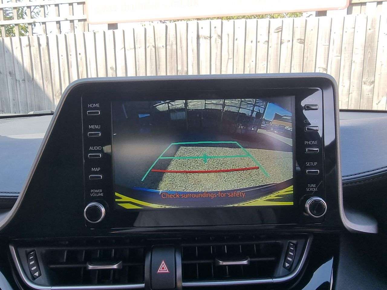 A 2023 TOYOTA C-HR 1.8 VVT-h GPF Icon SUV 5dr Petrol Hybrid CVT Euro 6 (s/s) (122 ps) R/CAMERA A 2023 TOYOTA C-HR 1.8 VVT-h GPF Icon SUV 5dr Petrol Hybrid CVT Euro 6 (s/s) (122 ps) R/CAMERA