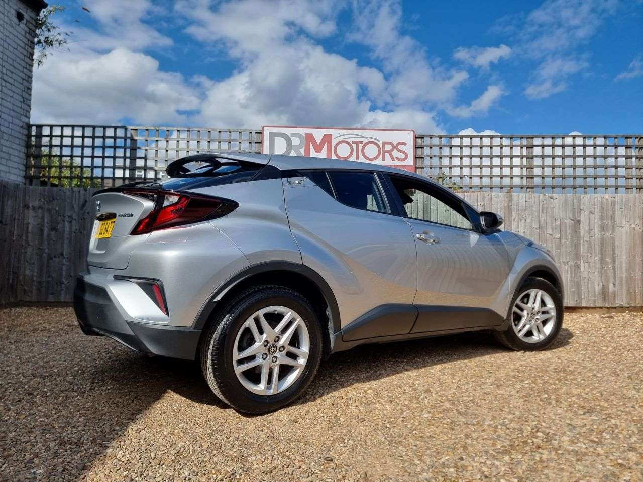 2023 TOYOTA C-HR 2023 TOYOTA C-HR