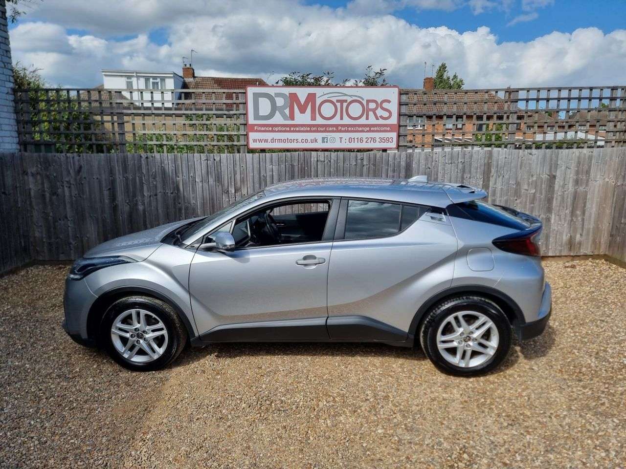 2023 TOYOTA C-HR 2023 TOYOTA C-HR