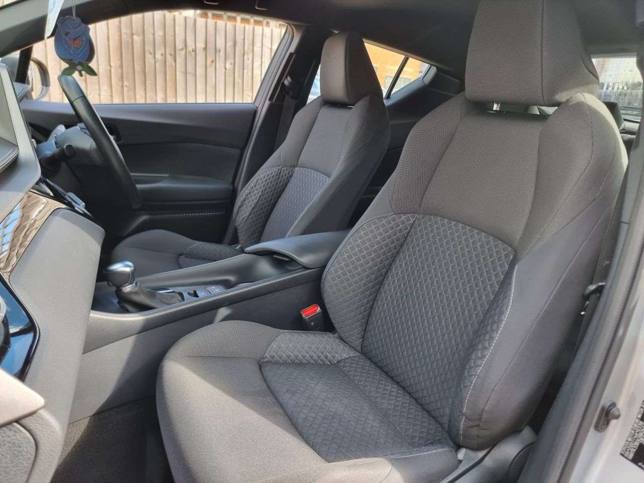 2023 TOYOTA C-HR 2023 TOYOTA C-HR