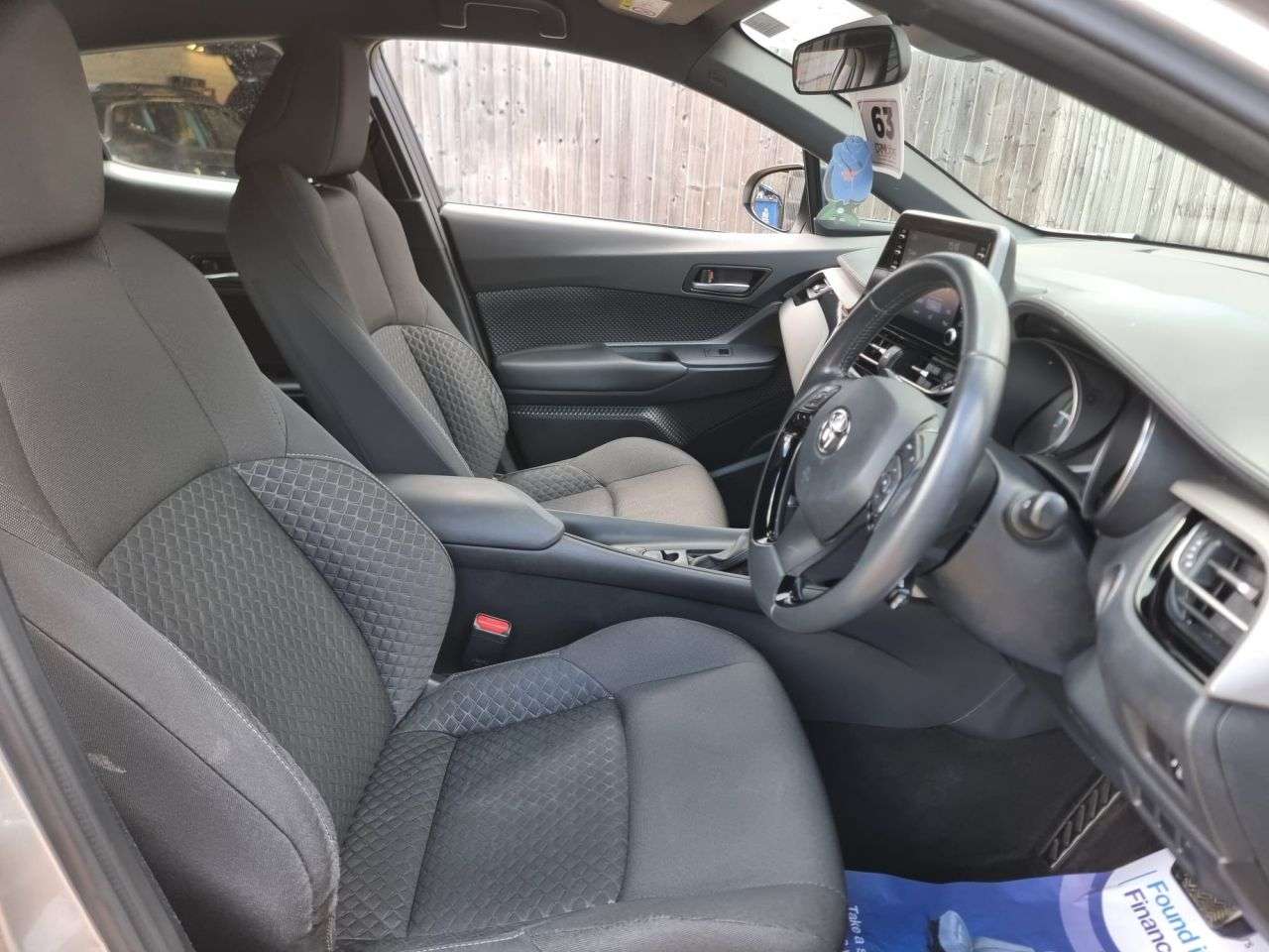2023 TOYOTA C-HR 2023 TOYOTA C-HR