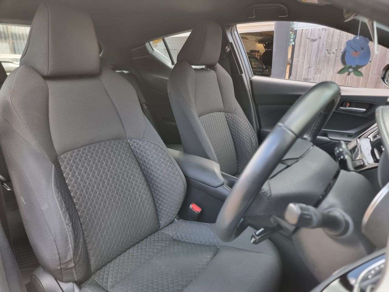 2023 TOYOTA C-HR 2023 TOYOTA C-HR