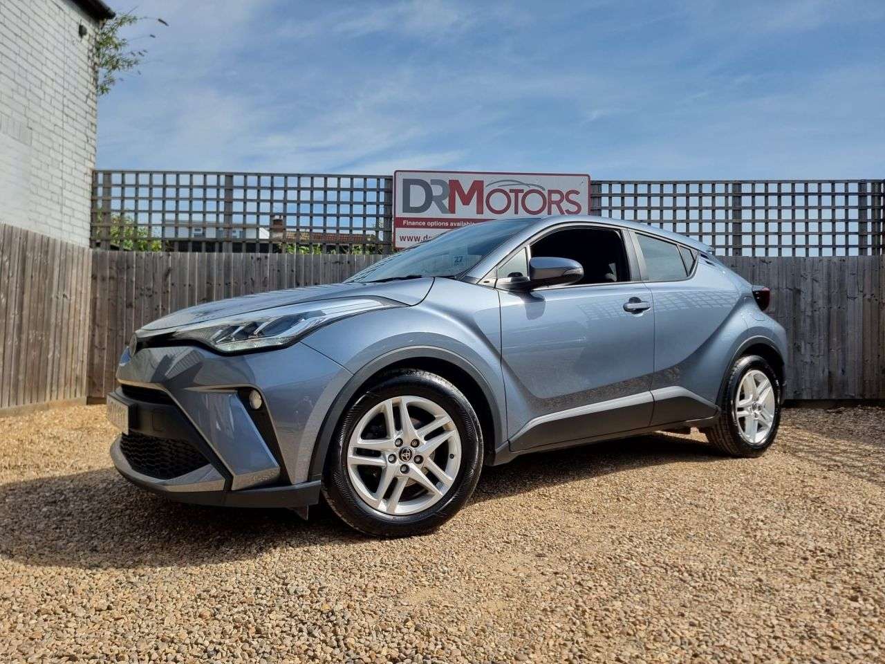 A 2023 TOYOTA C-HR 1.8 VVT-h GPF Icon SUV 5dr Petrol Hybrid CVT Euro 6 (s/s) (122 ps) R/CAMERA A 2023 TOYOTA C-HR 1.8 VVT-h GPF Icon SUV 5dr Petrol Hybrid CVT Euro 6 (s/s) (122 ps) R/CAMERA