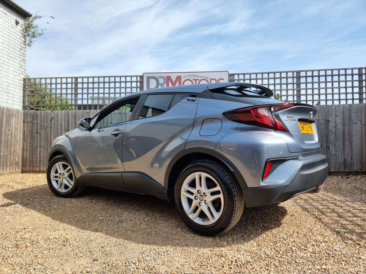 2023 TOYOTA C-HR 2023 TOYOTA C-HR