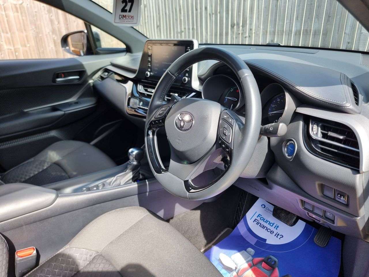 A 2023 TOYOTA C-HR 1.8 VVT-h GPF Icon SUV 5dr Petrol Hybrid CVT Euro 6 (s/s) (122 ps) R/CAMERA A 2023 TOYOTA C-HR 1.8 VVT-h GPF Icon SUV 5dr Petrol Hybrid CVT Euro 6 (s/s) (122 ps) R/CAMERA