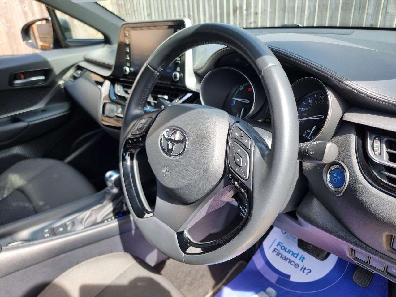 2023 TOYOTA C-HR 2023 TOYOTA C-HR
