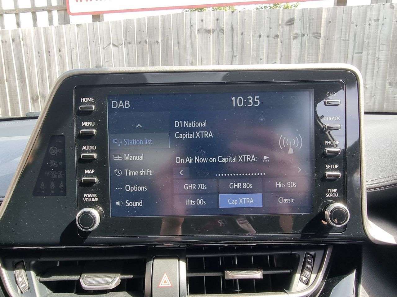2023 TOYOTA C-HR 2023 TOYOTA C-HR