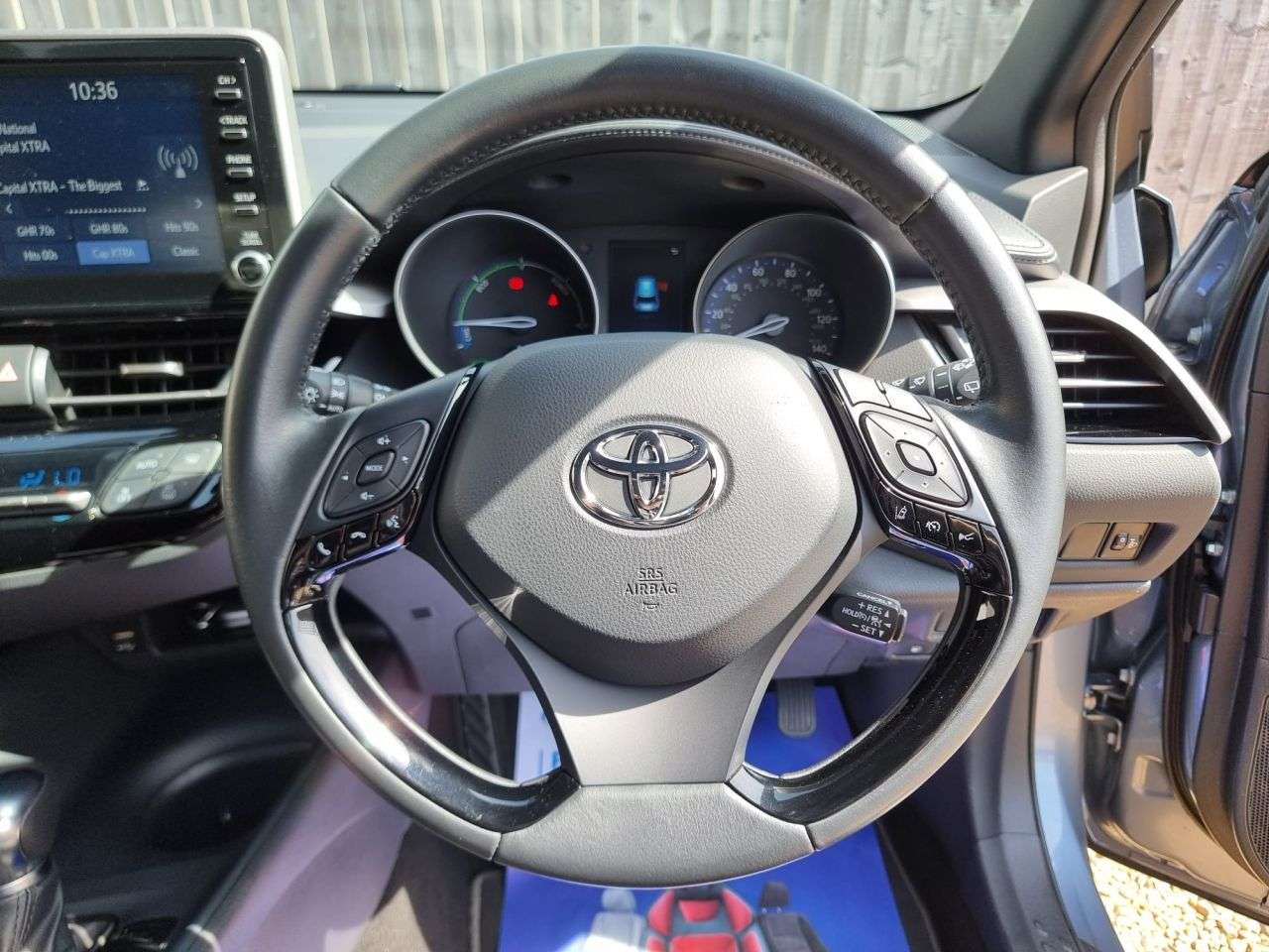 2023 TOYOTA C-HR 2023 TOYOTA C-HR
