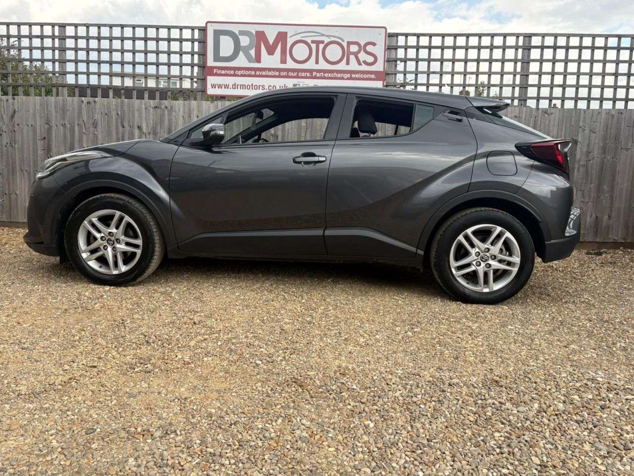2023 TOYOTA C-HR 2023 TOYOTA C-HR