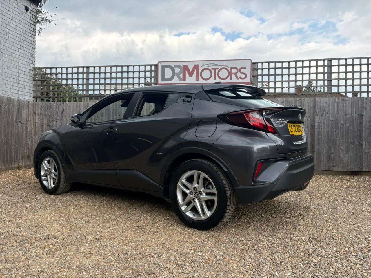 2023 TOYOTA C-HR 2023 TOYOTA C-HR
