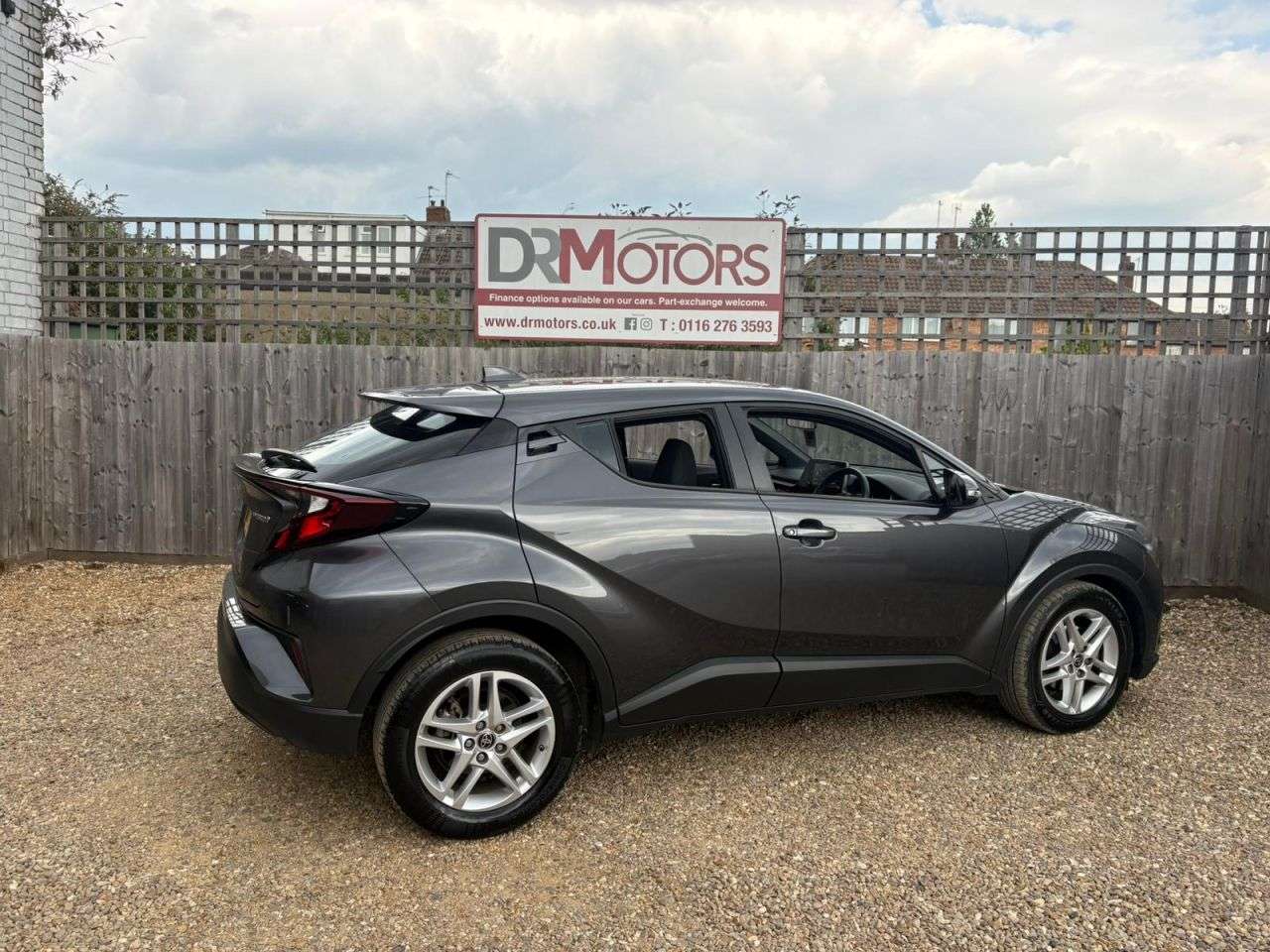 2023 TOYOTA C-HR 2023 TOYOTA C-HR
