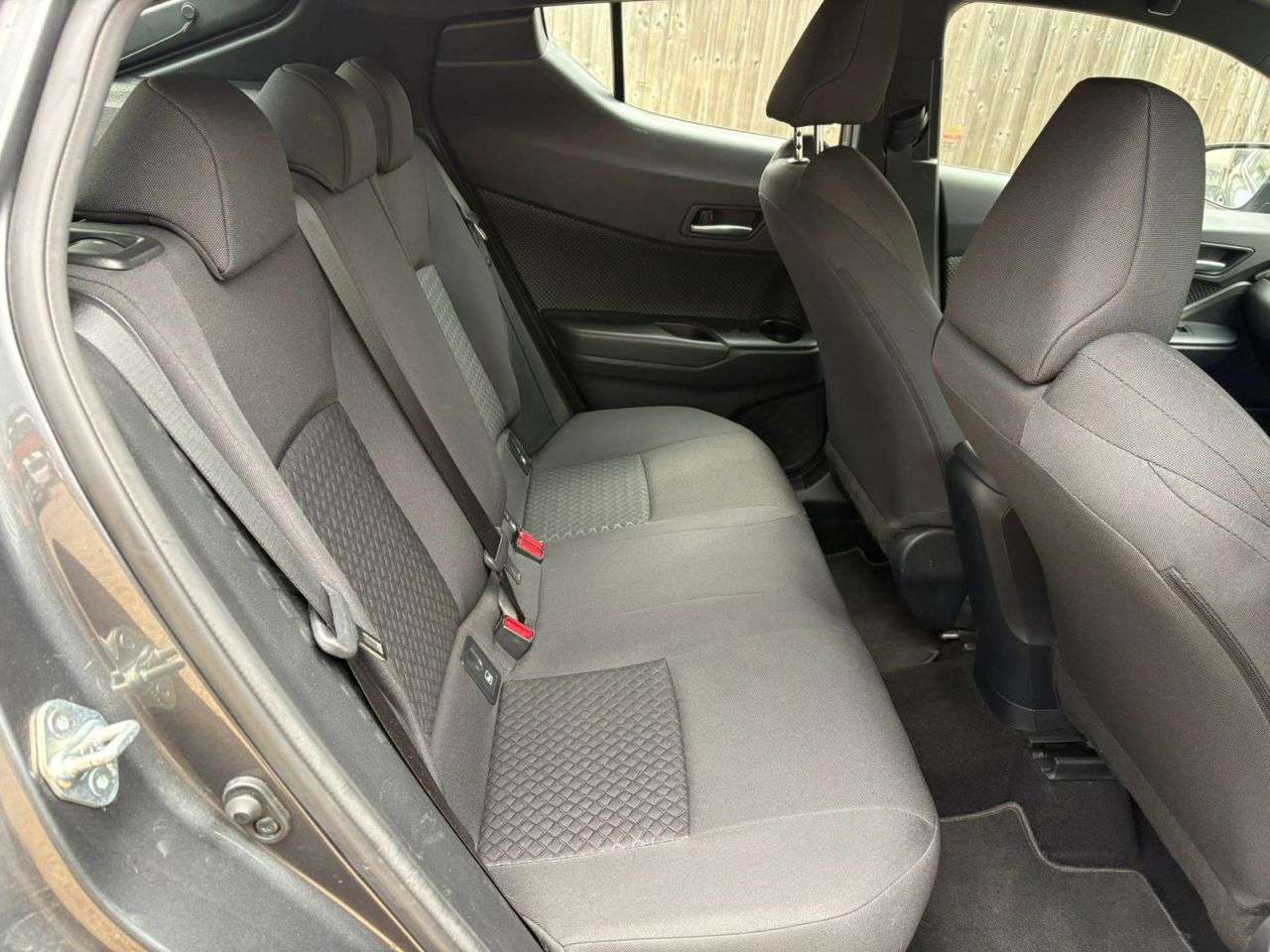 2023 TOYOTA C-HR 2023 TOYOTA C-HR