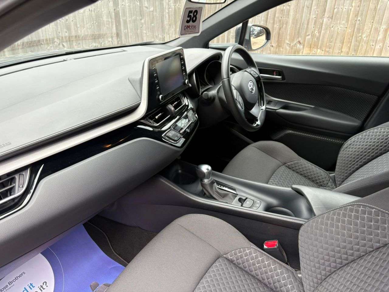 2023 TOYOTA C-HR 2023 TOYOTA C-HR